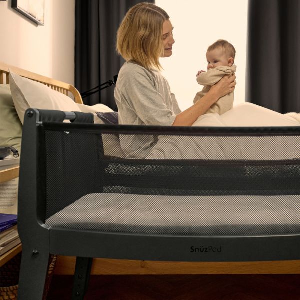 Snuz Bedside Crib SnuzPod Studio Brooklyn Graphite Snuz Bedside Crib SnuzPod Studio Brooklyn Graphite