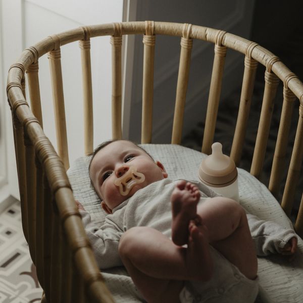 Suavinex Zero Zero Fopspeen Symmetrisch - -2/2 Mnd - Silicone - Light Suavinex Zero Zero Fopspeen Symmetrisch - -2/2 Mnd - Silicone - Light