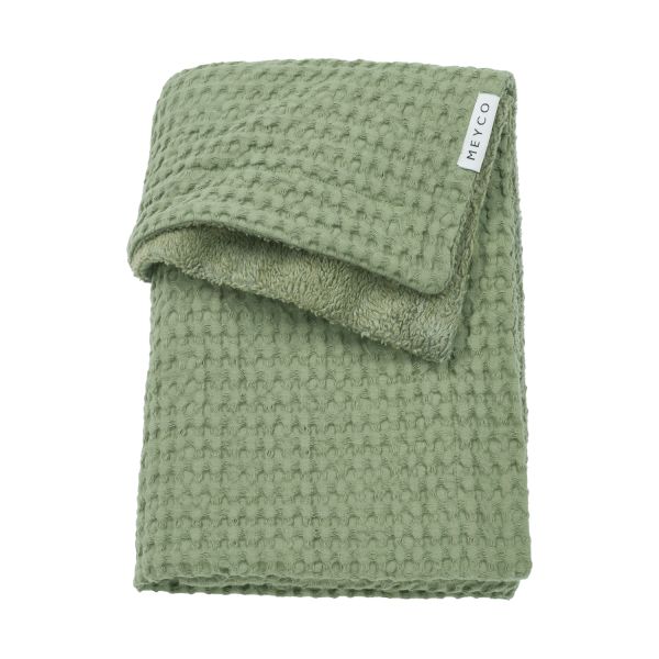 Meyco Baby Ledikantdeken Wafel Teddy Olive Green 100 x 150 cm Meyco Baby Ledikantdeken Wafel Teddy Olive Green 100 x 150 cm
