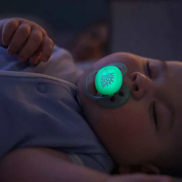 Philips Avent Fopspeen - Ultra Soft Nighttime - 0-6 maanden - 2 stuks - Glow in the Dark Philips Avent Fopspeen - Ultra Soft Nighttime - 0-6 maanden - 2 stuks - Glow in the Dark