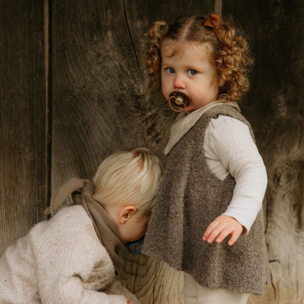 Frigg Little Viking Fopspeen - 0-6 mnd (2 stuks) - Cocoa/Olive