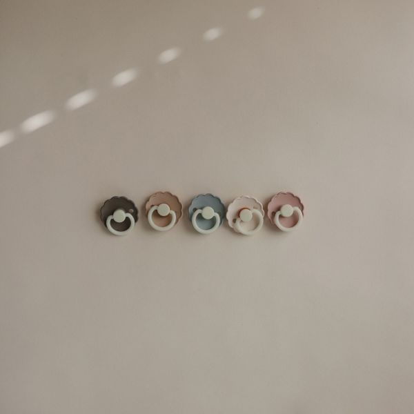 Frigg Daisy Night Fopspeen - 0-6 mnd (2 stuks) - Portob./Croissant