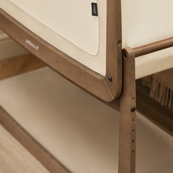 Snuz Co-Sleeper SnüzPod⁵ - Walnut