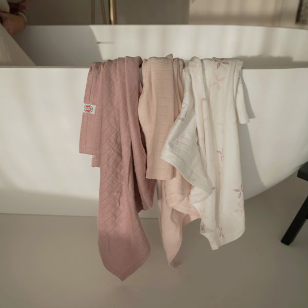 Lodger Swaddler Solid Matcha Rose 3-Pack 70x70 Lodger Swaddler Solid Matcha Rose 3-Pack 70x70