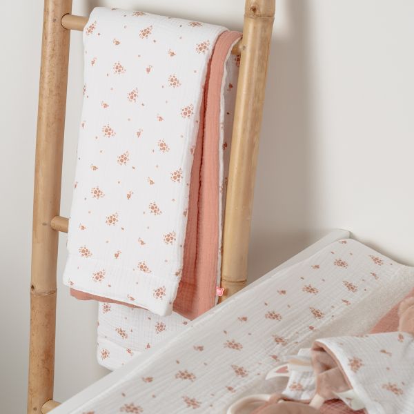 Noukie's Deken - Vintage Flowers - Wit/Roze