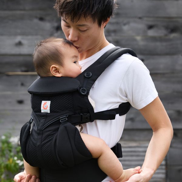 Ergobaby Draagzak Omni Classic - Cool Air Mesh - Onyx Black Ergobaby Draagzak Omni Classic - Cool Air Mesh - Onyx Black