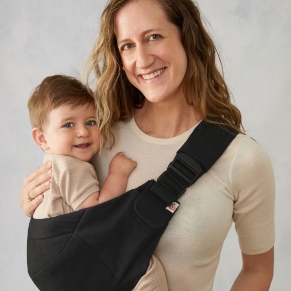 Ergobaby Upsie Sling Draagzak – Onyx Black Ergobaby Upsie Sling Draagzak – Onyx Black