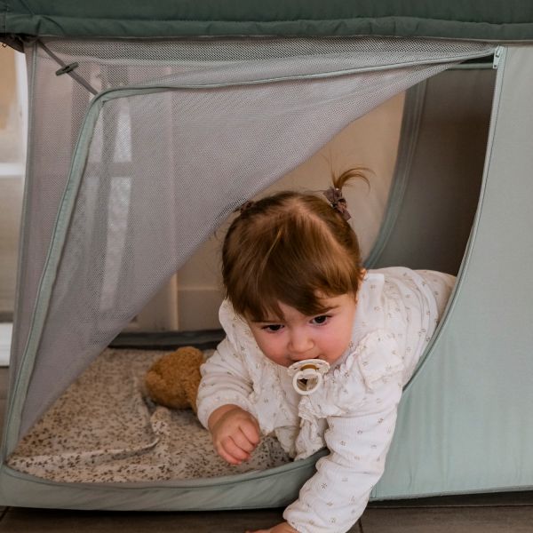 Béaba 3 in 1 Travel Cot Eazy Sleep Mineral Grey
Béaba 3 in 1 Travel Cot Eazy Sleep Mineral Grey