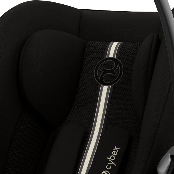 Cybex Cloud G3 Plus Autostoel - Moon Black / Black Cybex Cloud G3 Plus Autostoel - Moon Black / Black