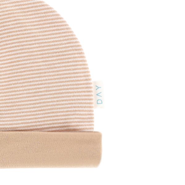 DAY Mutsje Gestreept - Mocha - 0-6 Mnd