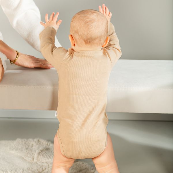 DAY Overslagromper Korte Mouw Rib - Cappuccino - Mt. 62/68