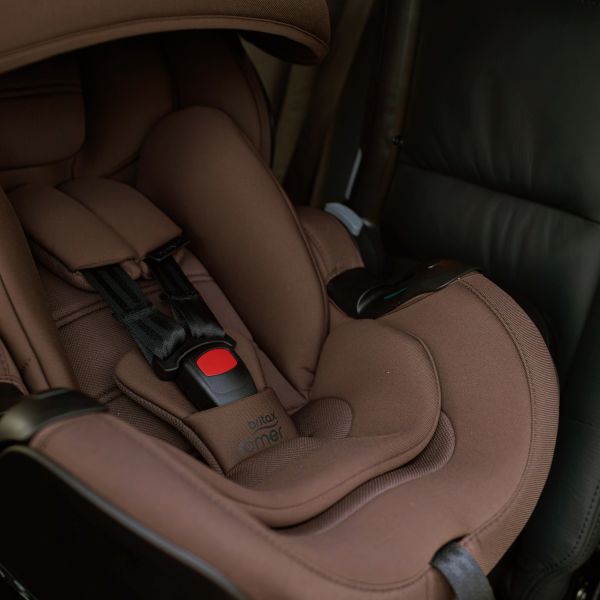 Dubatti by Britax Römer BABY-SAFE PRO Autostoeltje - Walnut Brown Dubatti by Britax Römer BABY-SAFE PRO Autostoeltje - Walnut Brown