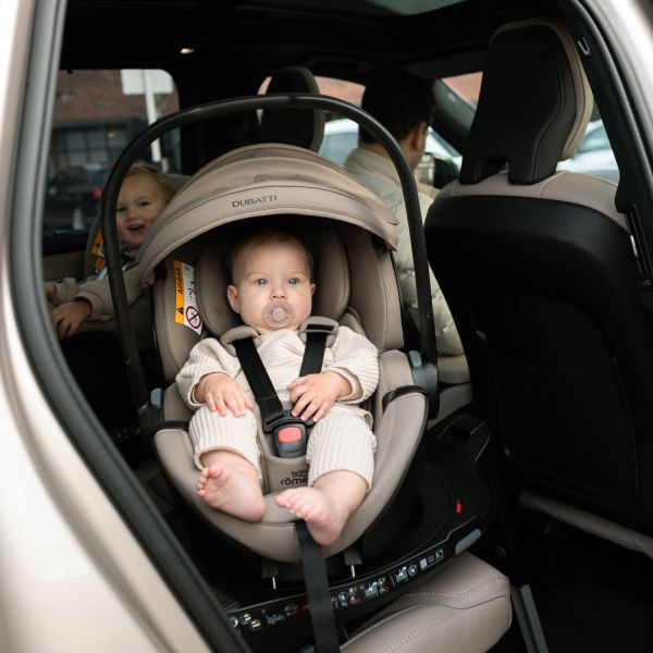Dubatti by Britax Römer BABY-SAFE PRO Autostoeltje - Soft Taupe Dubatti by Britax Römer BABY-SAFE PRO Autostoeltje - Soft Taupe