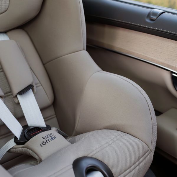 Dubatti by Britax Römer DUALFIX 5Z Autostoel - Soft Taupe
