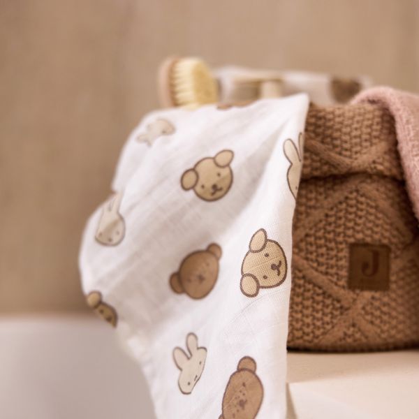 Jollein Miffy And Friends Hydrofiele Doek Large - 2 Stuks - 115 x 115 cm Jollein Miffy And Friends Hydrofiele Doek Large - 2 Stuks - 115 x 115 cm