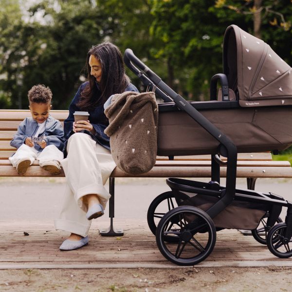 Joolz x Studio NOOS Day 5 2-in-1 Kinderwagen - Hazel Brown Joolz x Studio NOOS Day 5 2-in-1 Kinderwagen - Hazel Brown