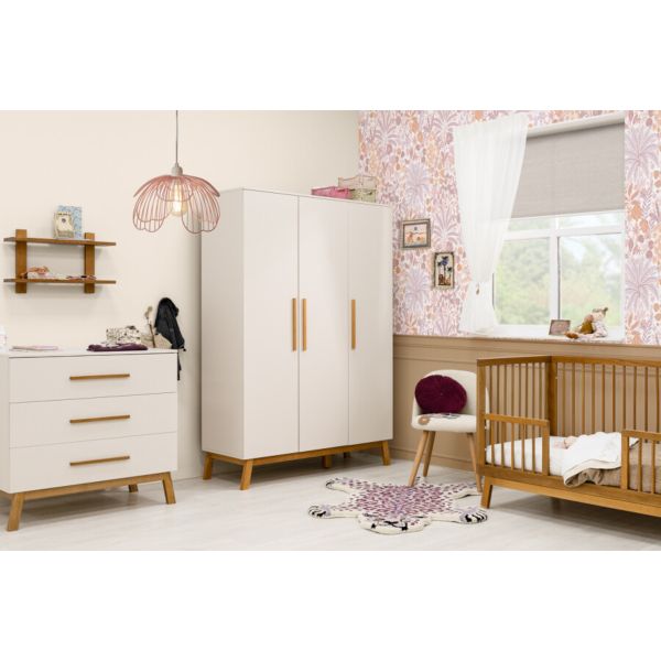 Bopita Ledikant 70 x 140 - Commode - 3-Deurskast - Kaleo - Dune /Rose Wood Bopita Ledikant 70 x 140 - Commode - 3-Deurskast - Kaleo - Dune /Rose Wood
