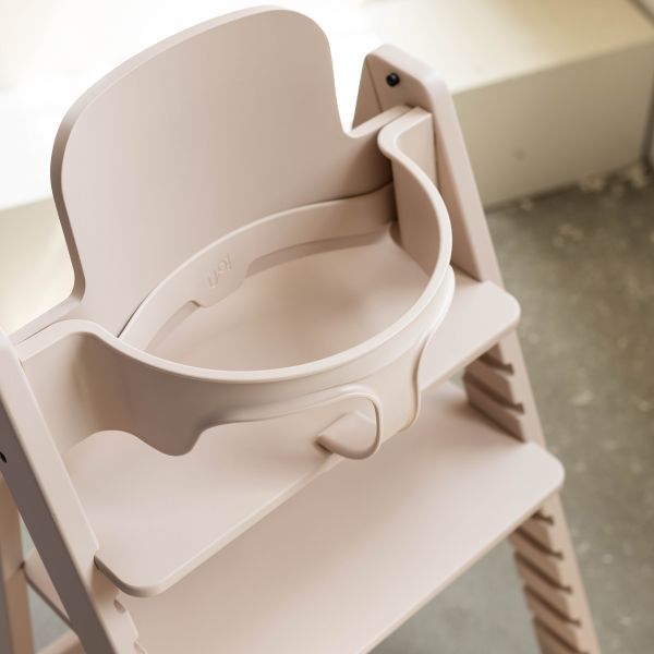 Kidsmill Up! Kinderstoel Beukenhout Incl. Kunststof Babyset - Soft Pink Kidsmill Up! Kinderstoel Beukenhout Incl. Kunststof Babyset - Soft Pink