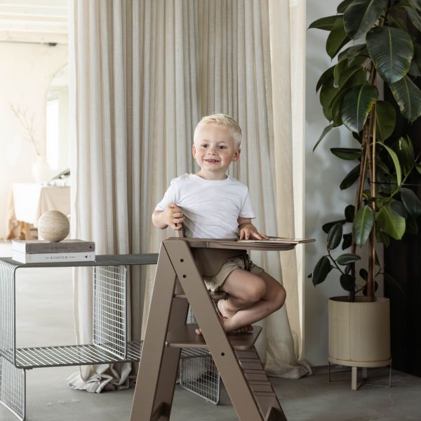 Kidsmill Up! Kunststof Babyset - Chestnu Kidsmill Up! Kunststof Babyset - Chestnu