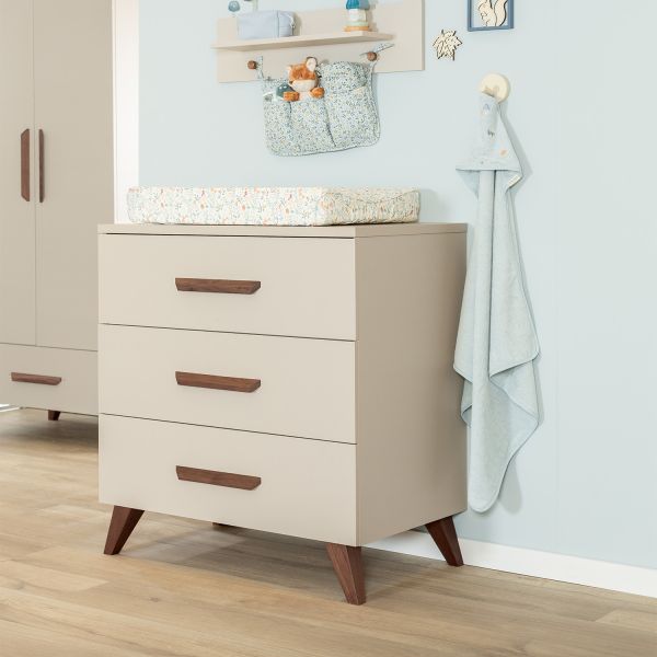 TWF Ledikant 60 x 120 - Commode 3 Laden Salerno Walnoot TWF Ledikant 60 x 120 - Commode 3 Laden Salerno Walnoot