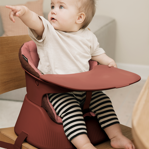 Hannie Draagbare Kinderstoel – Mahogany Red