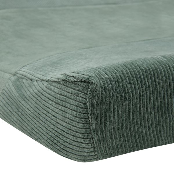 Witlof For Kids Aankleedkussenhoes Forest Green Velvet Rib 70 x 50 cm Witlof For Kids Aankleedkussenhoes Forest Green Velvet Rib 70 x 50 cm