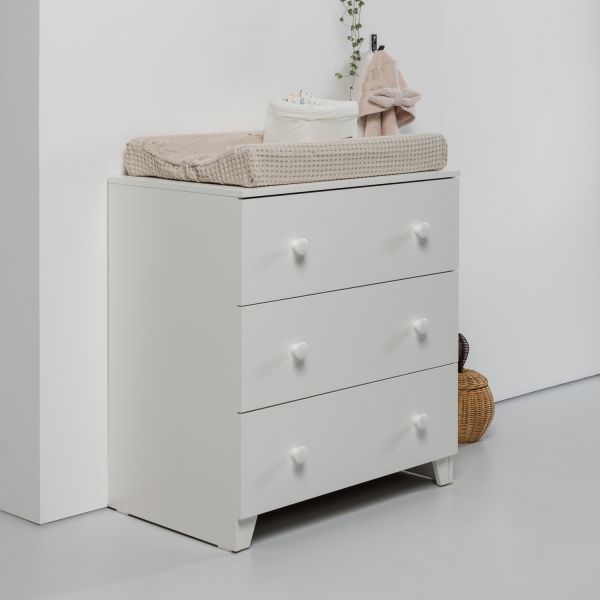Europe Baby Sarah Ledikant 70 x 140 cm/Commode 3 Laden - Wit Europe Baby Sarah Ledikant 70 x 140 cm/Commode 3 Laden - Wit