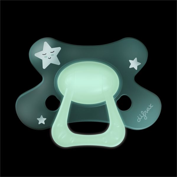 Difrax Fopspeen Timo Glow In The Dark Natural 12mnd+ Ass. Difrax Fopspeen Timo Glow In The Dark Natural 12mnd+ Ass.