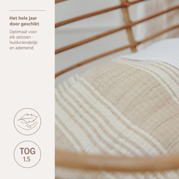 Meyco Deken Pre Washed Hydrofiel Jacquard Stripe Sand 75x100 cm Meyco Deken Pre Washed Hydrofiel Jacquard Stripe Sand 75x100 cm