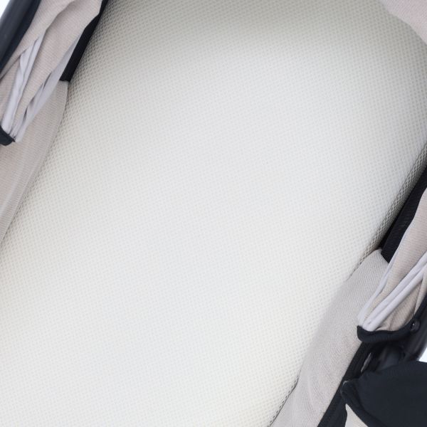 Qute Q-Rider Plus Kinderwagen - Midnight Black | Kidsriver Curve Autostoel - Clay | Kidsriver Isofix Base Qute Q-Rider Plus Kinderwagen - Midnight Black | Kidsriver Curve Autostoel - Clay | Kidsriver Isofix Base