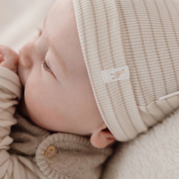 Little Dutch Muts – Soft Beige Stripe - 0-3 Mnd
