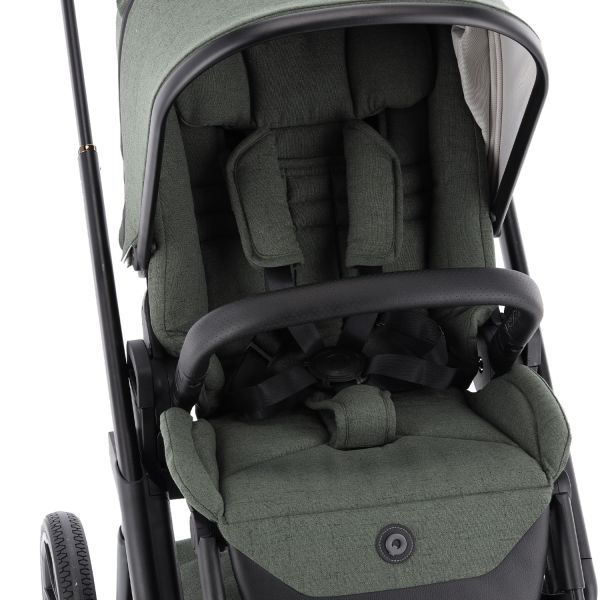 Qute Q-Rider Plus Kinderwagen - Thyme Green | Kidsriver Curve Autostoel - Clay | Kidsriver Isofix Base Qute Q-Rider Plus Kinderwagen - Thyme Green | Kidsriver Curve Autostoel - Clay | Kidsriver Isofix Base