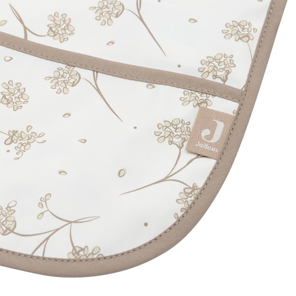 Jollein Slab Waterproof met Mouw - Leafy Dreams Jollein Slab Waterproof met Mouw - Leafy Dreams