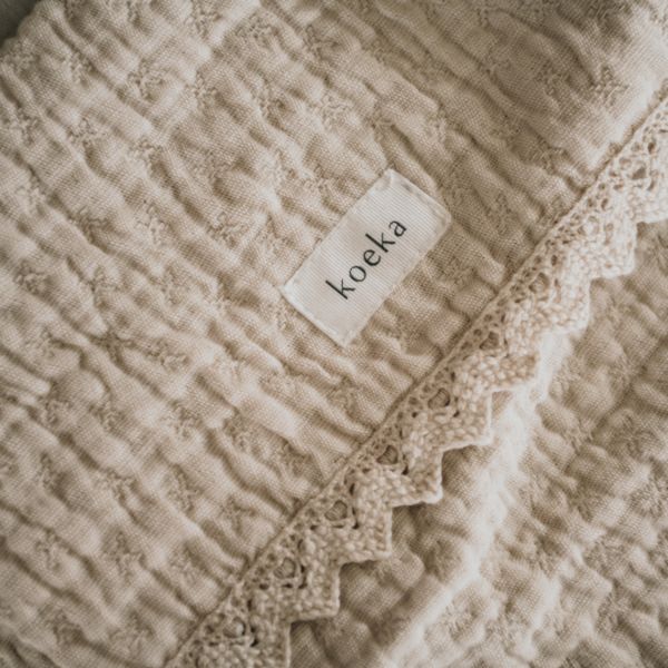 Koeka Ledikantdeken Lace Elba Natural 100 x 150 cm Koeka Ledikantdeken Lace Elba Natural 100 x 150 cm