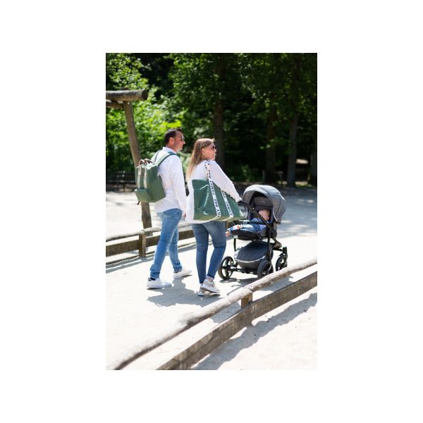 Childhome Verzorgingsrugzak Family Club Signature Groen Childhome Verzorgingsrugzak Family Club Signature Groen