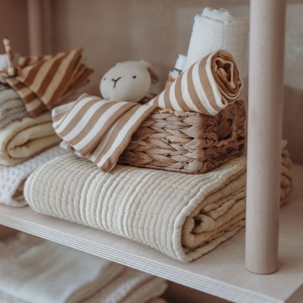Meyco Deken Pre Washed Hydrofiel Jacquard Stripe Sand 75x100 cm Meyco Deken Pre Washed Hydrofiel Jacquard Stripe Sand 75x100 cm