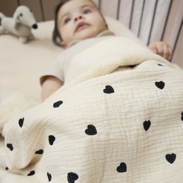 Meyco Deken Borduur Pre-Washed - 100 x 150 cm - Hydrofiel/Badstof - Sweet Heart Soft Sand Meyco Deken Borduur Pre-Washed - 100 x 150 cm - Hydrofiel/Badstof - Sweet Heart Soft Sand