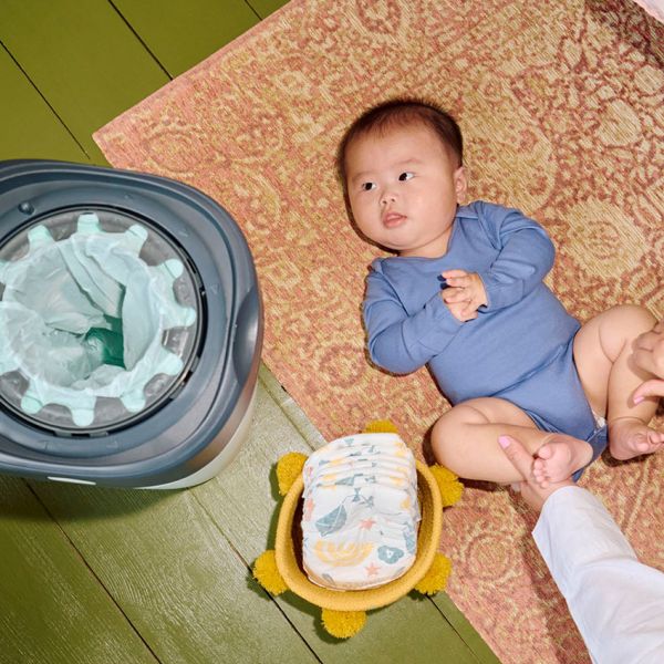 Tommee Tippee Sangenic Twist & Click Luieremmer - ECO - Roze Tommee Tippee Sangenic Twist & Click Luieremmer - ECO - Roze