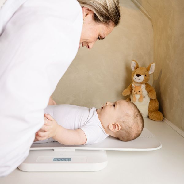 Alecto Babyweegschaal - BC70 - Opvouwbaar Alecto Babyweegschaal - BC70 - Opvouwbaar