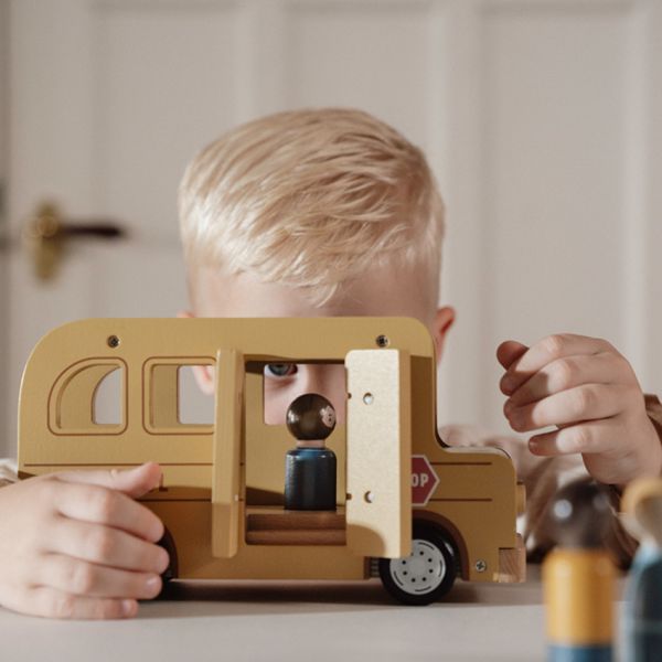 Little Dutch Schoolbus met poppetjes FSC Little Dutch Schoolbus met poppetjes FSC