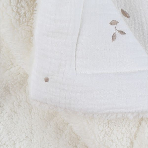 Noukie's F&O Deken - 75 x 100 cm - Mousseline/Sherpa - Wit Noukie's F&O Deken - 75 x 100 cm - Mousseline/Sherpa - Wit