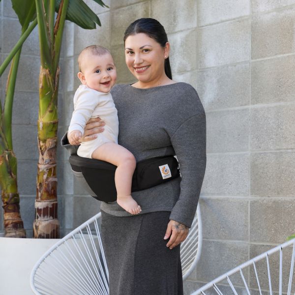 Ergobaby Lift Hip Seat Carrier - Onyx Black Ergobaby Lift Hip Seat Carrier - Onyx Black