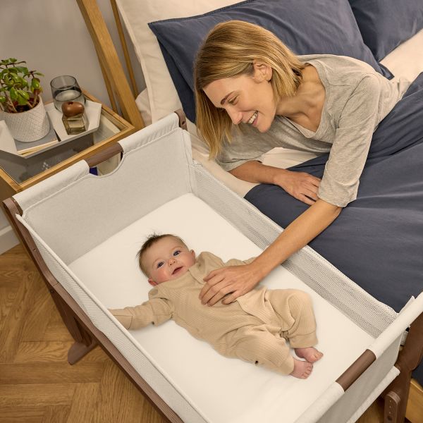 Snuz Bedside Crib SnüzPod Studio - Rio Walnut Snuz Bedside Crib SnüzPod Studio - Rio Walnut