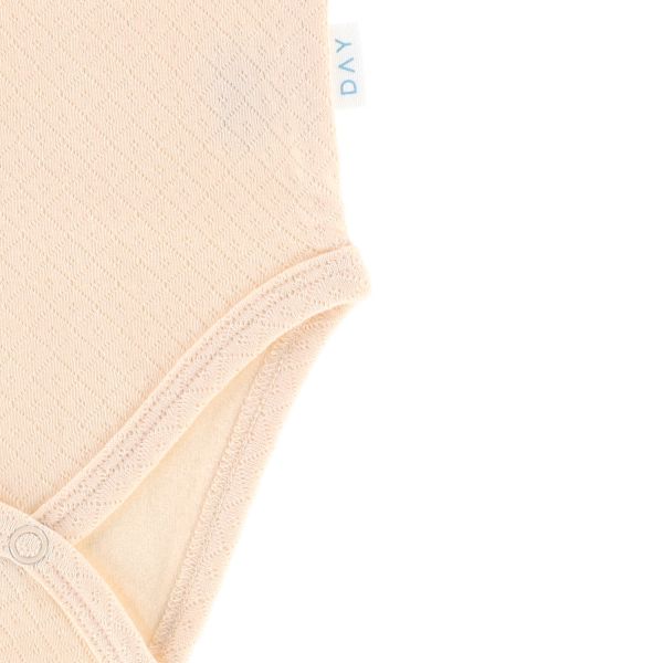 DAY Romper Met Kraagje - Apricot - Maat 50/56 DAY Romper Met Kraagje - Apricot - Maat 50/56