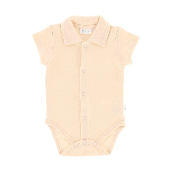 DAY Romper Met Kraagje - Apricot - Maat 50/56 DAY Romper Met Kraagje - Apricot - Maat 50/56