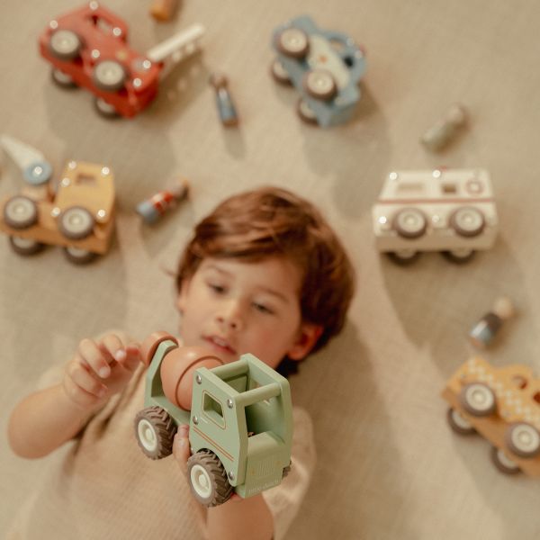 Little Dutch Cementwagen Inclusief Pegdoll – Hout Little Dutch Cementwagen Inclusief Pegdoll – Hout
