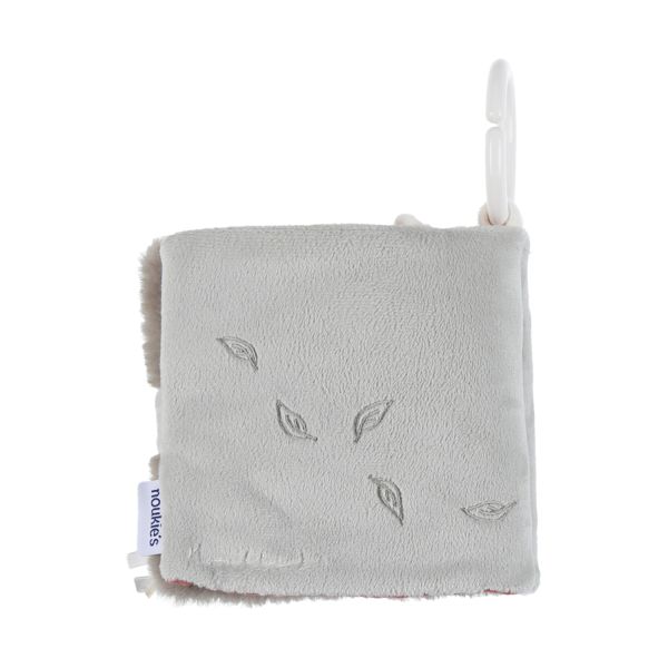 Noukie's F&O Activiteitenboek Stof - 20 x 20 cm Noukie's F&O Activiteitenboek Stof - 20 x 20 cm