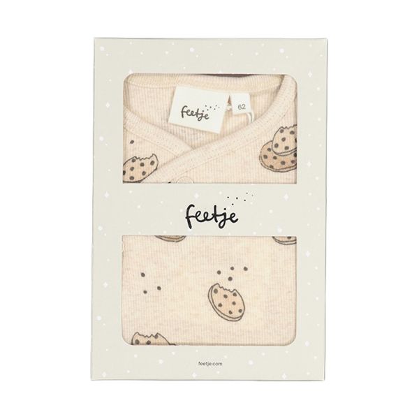 Feetje Geschenkset 1 delig pak + muts Offwhite Melange Maat 44 Feetje Geschenkset 1 delig pak + muts Offwhite Melange Maat 44