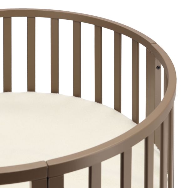Puck Ronde Box - Chestnut - Inclusief Matras