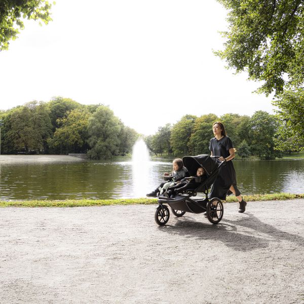 Thule Urban Glide 3 Double Wandelwagen Black Thule Urban Glide 3 Double Wandelwagen Black